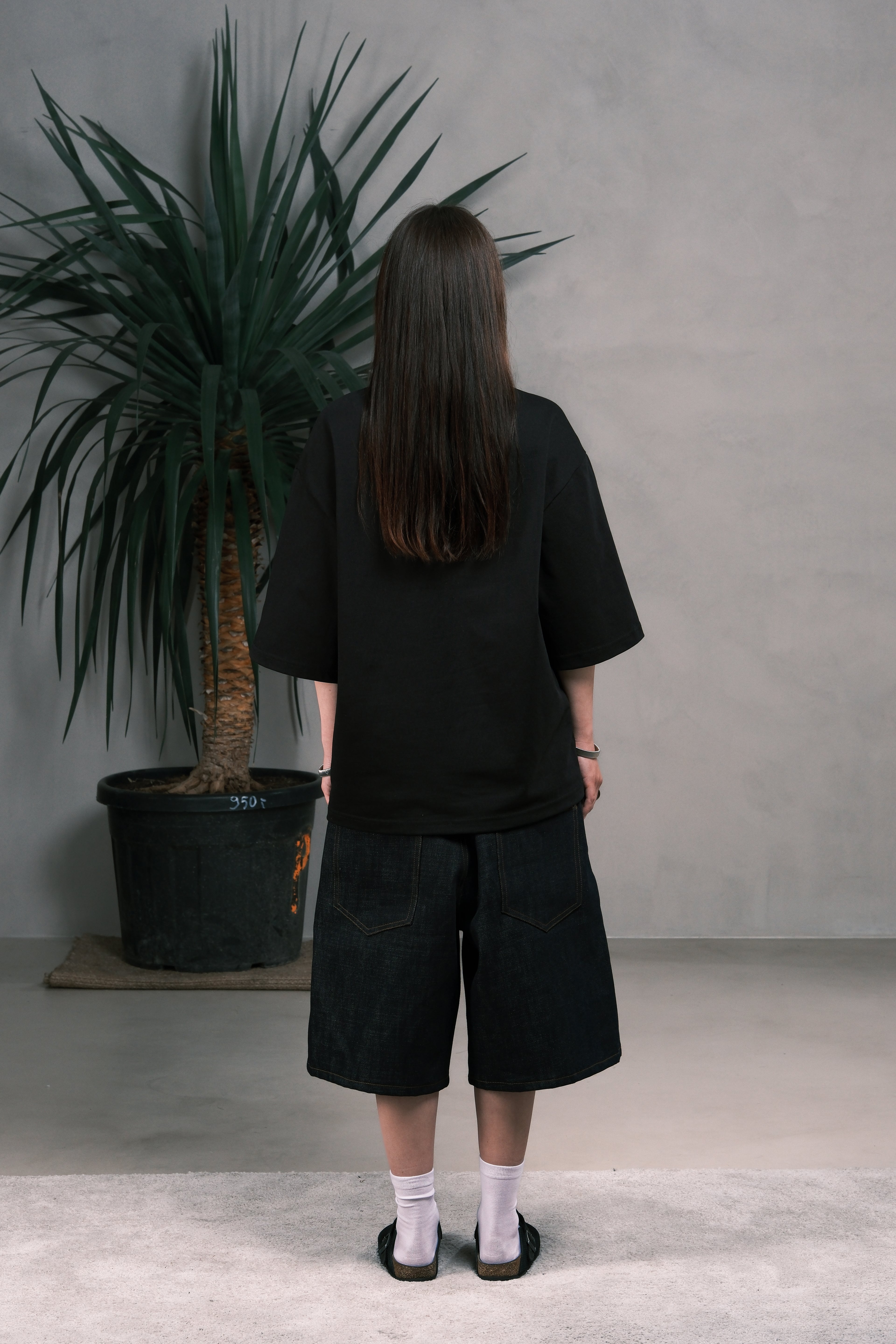 ASHES PLAID TEE — BLACK