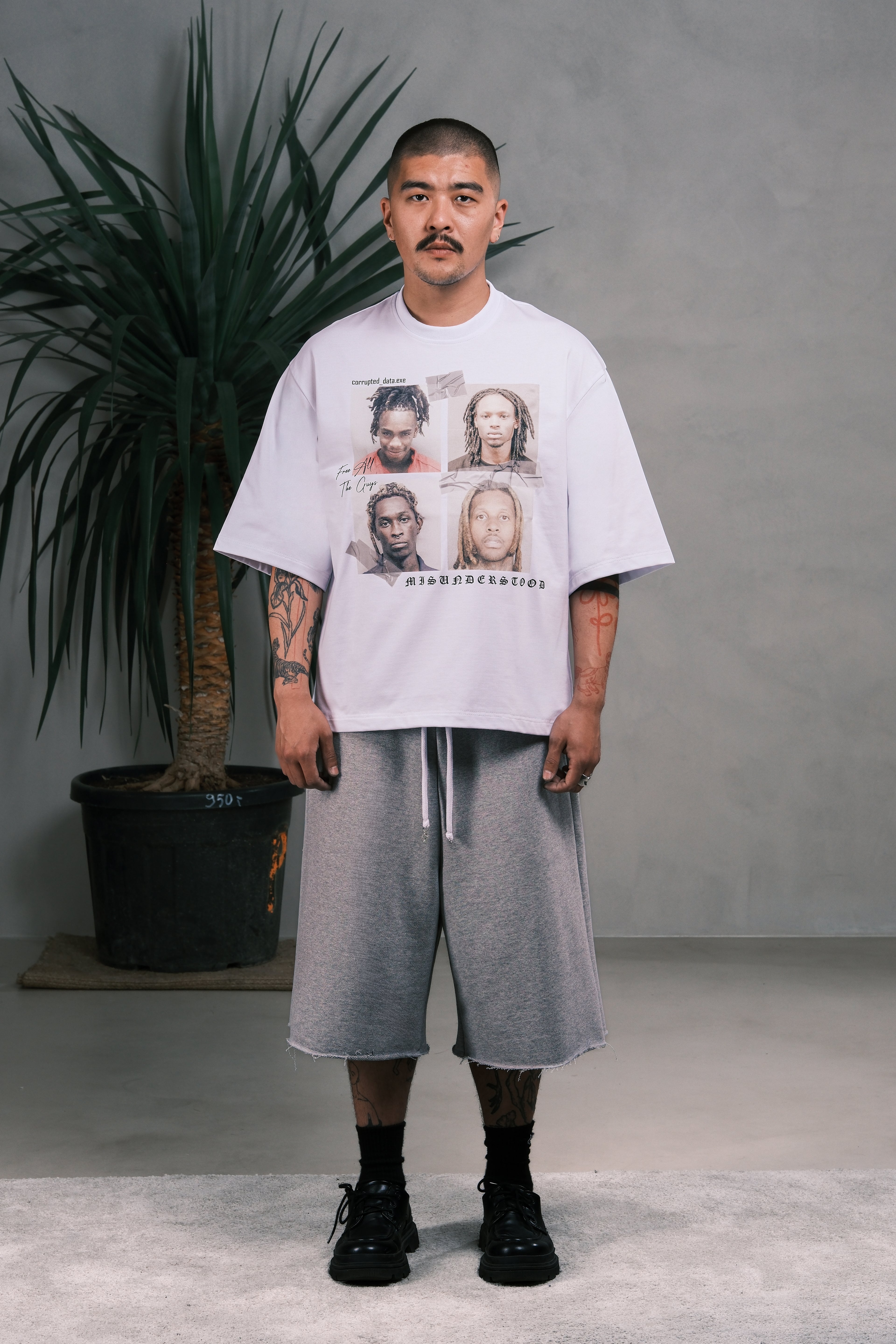CORRUPTED TEE