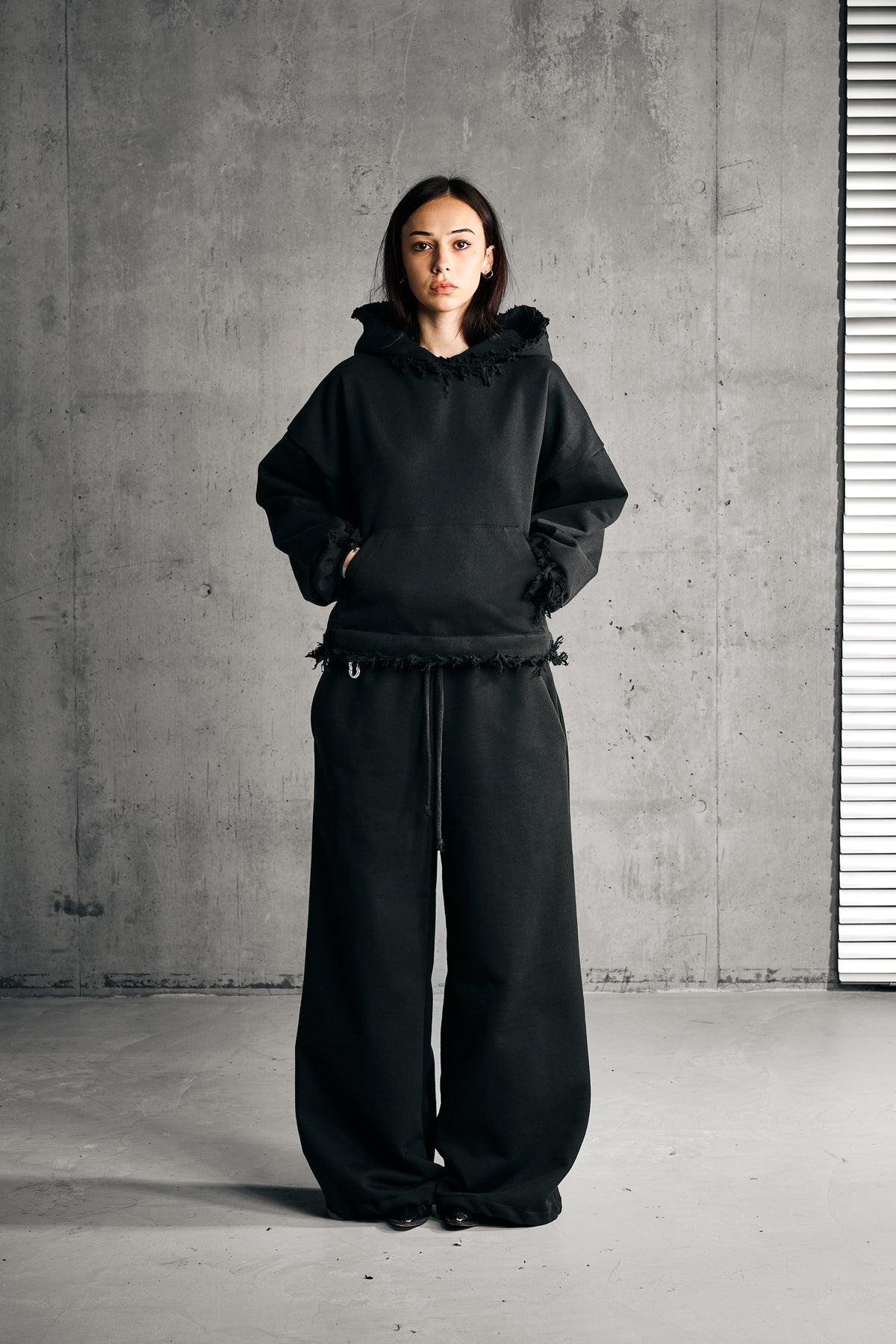 TRACE II HOODIE — BLACK