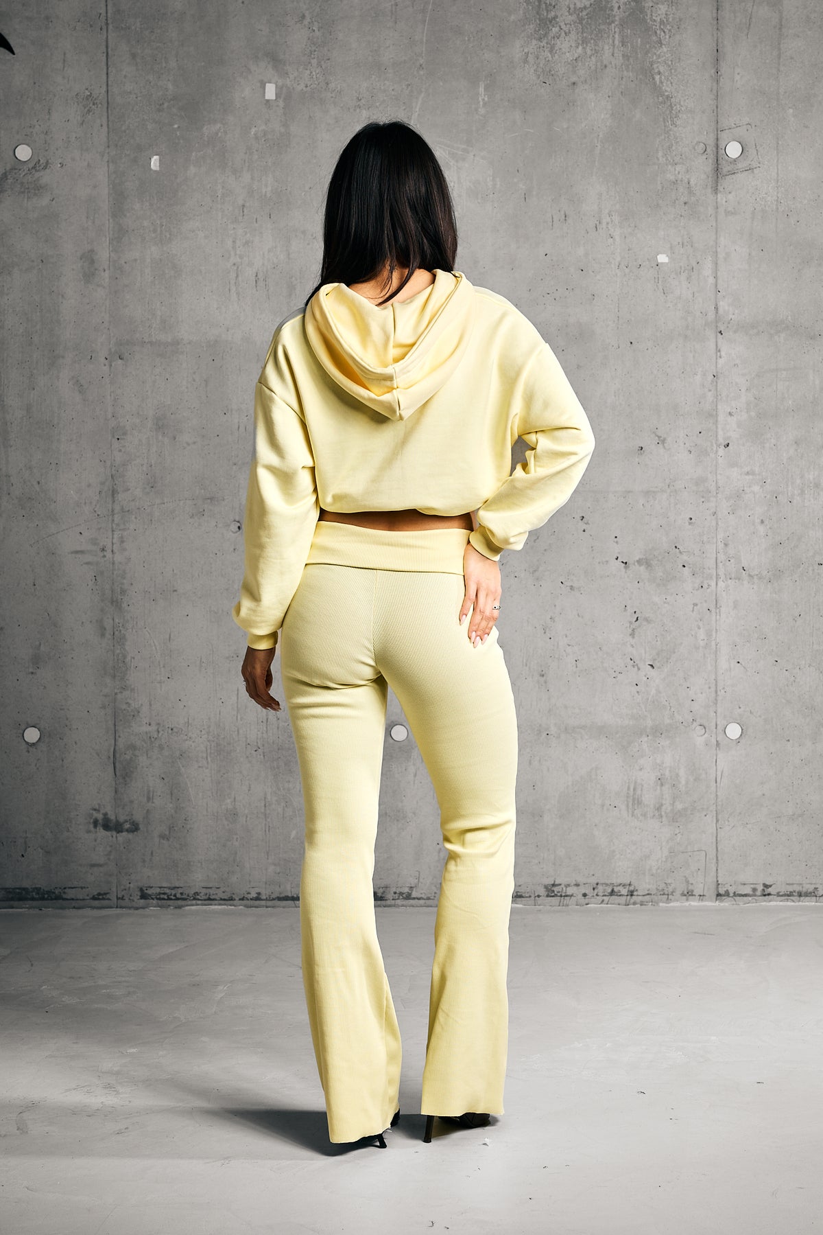FORM FLARES — BUTTER YELLOW