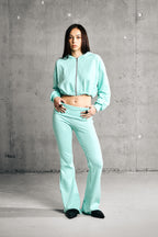 FORM FLARES — MINT