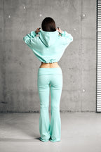 FORM FLARES — MINT
