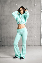 FORM FLARES — MINT