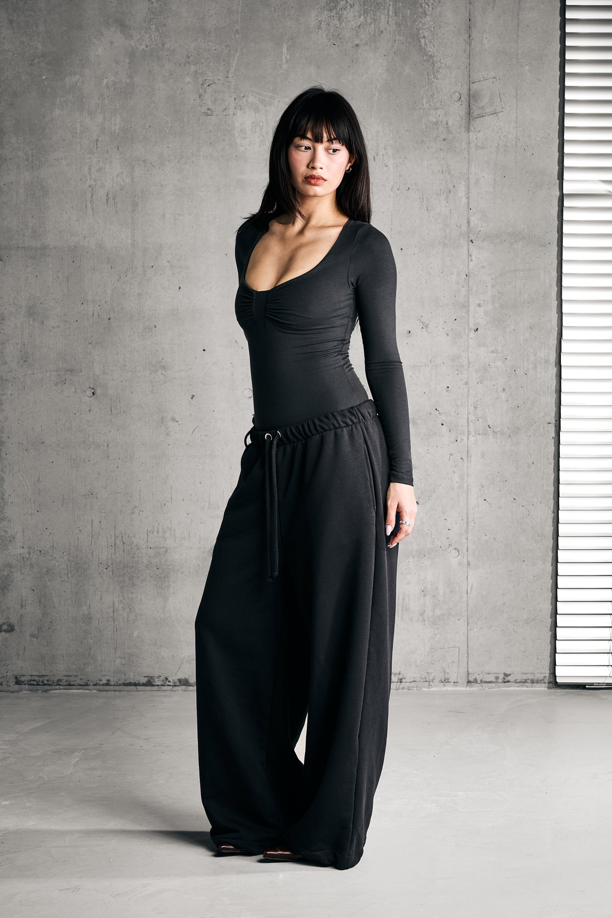SOFT LONGSLEEVE BODY — BLACK