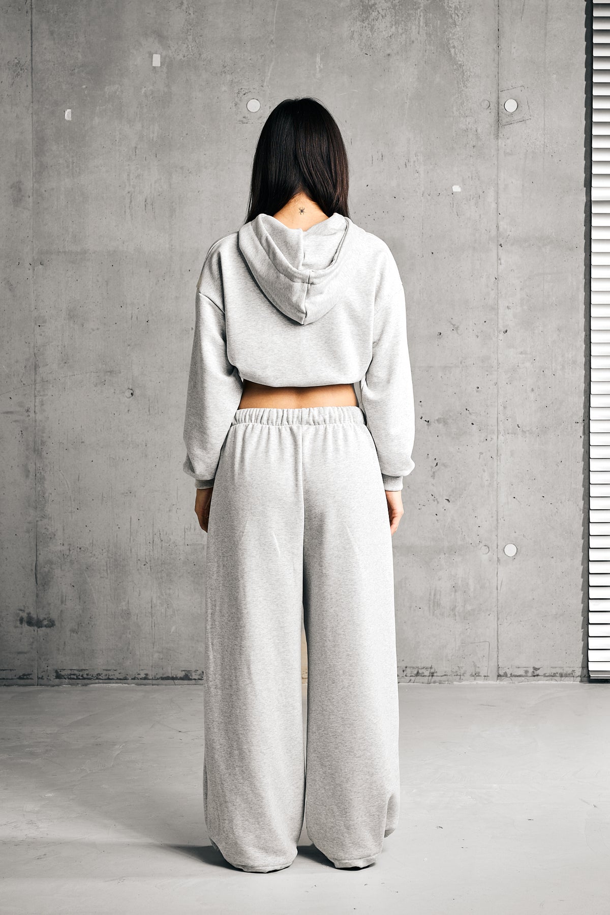 FORM SWEATPANTS — GREY MELANGE