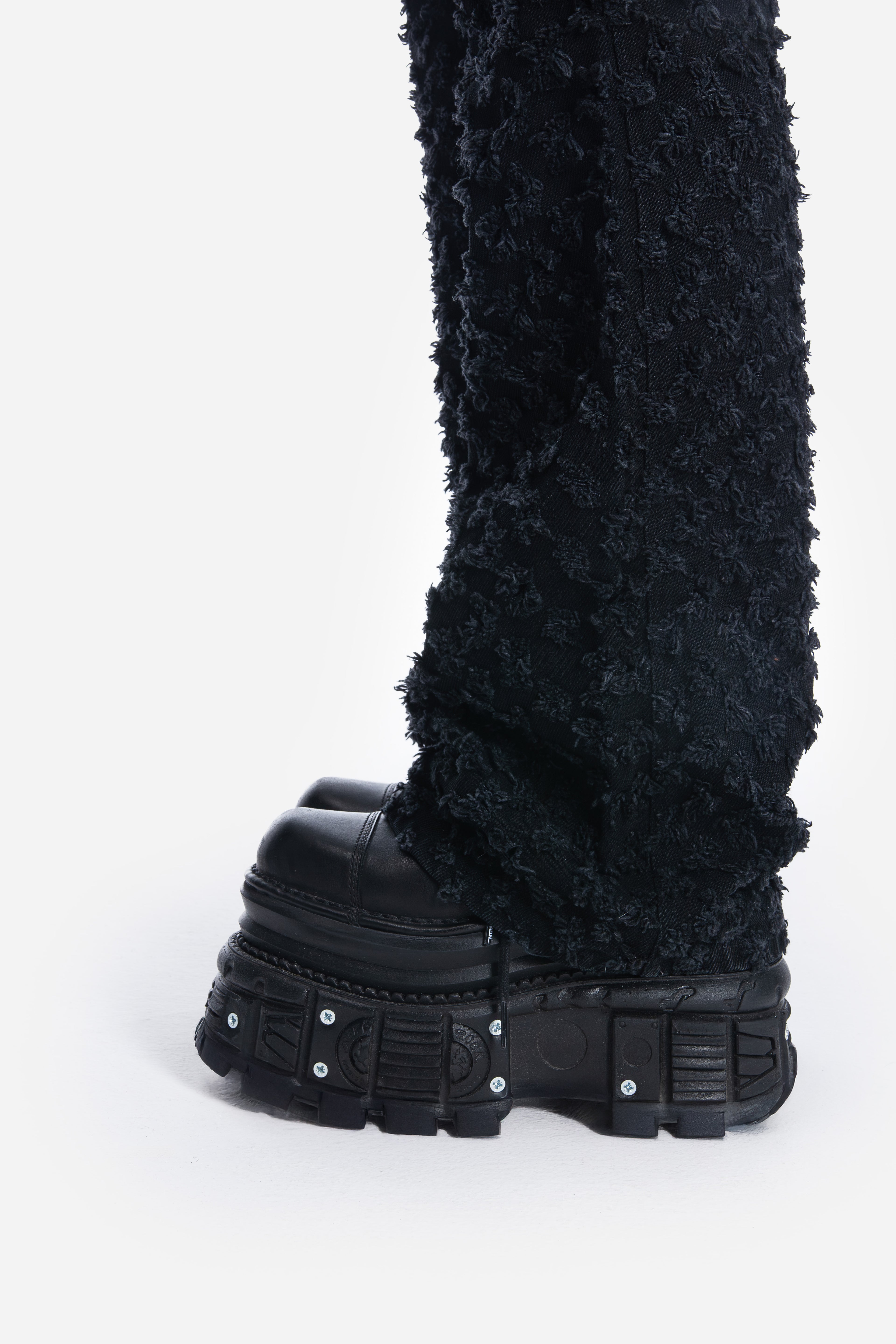 STATIC FLARE PANTS